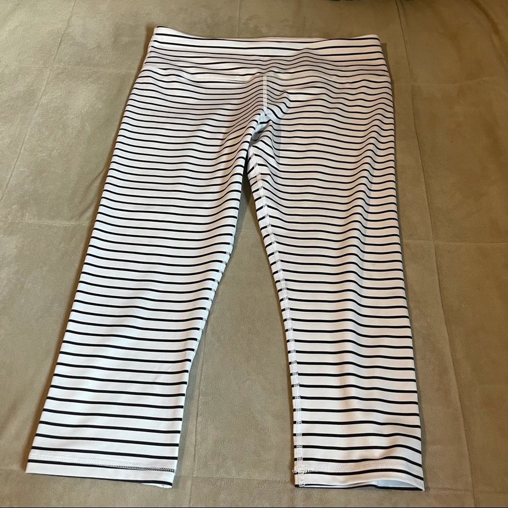 Scorpio Sol Striped Leggings
